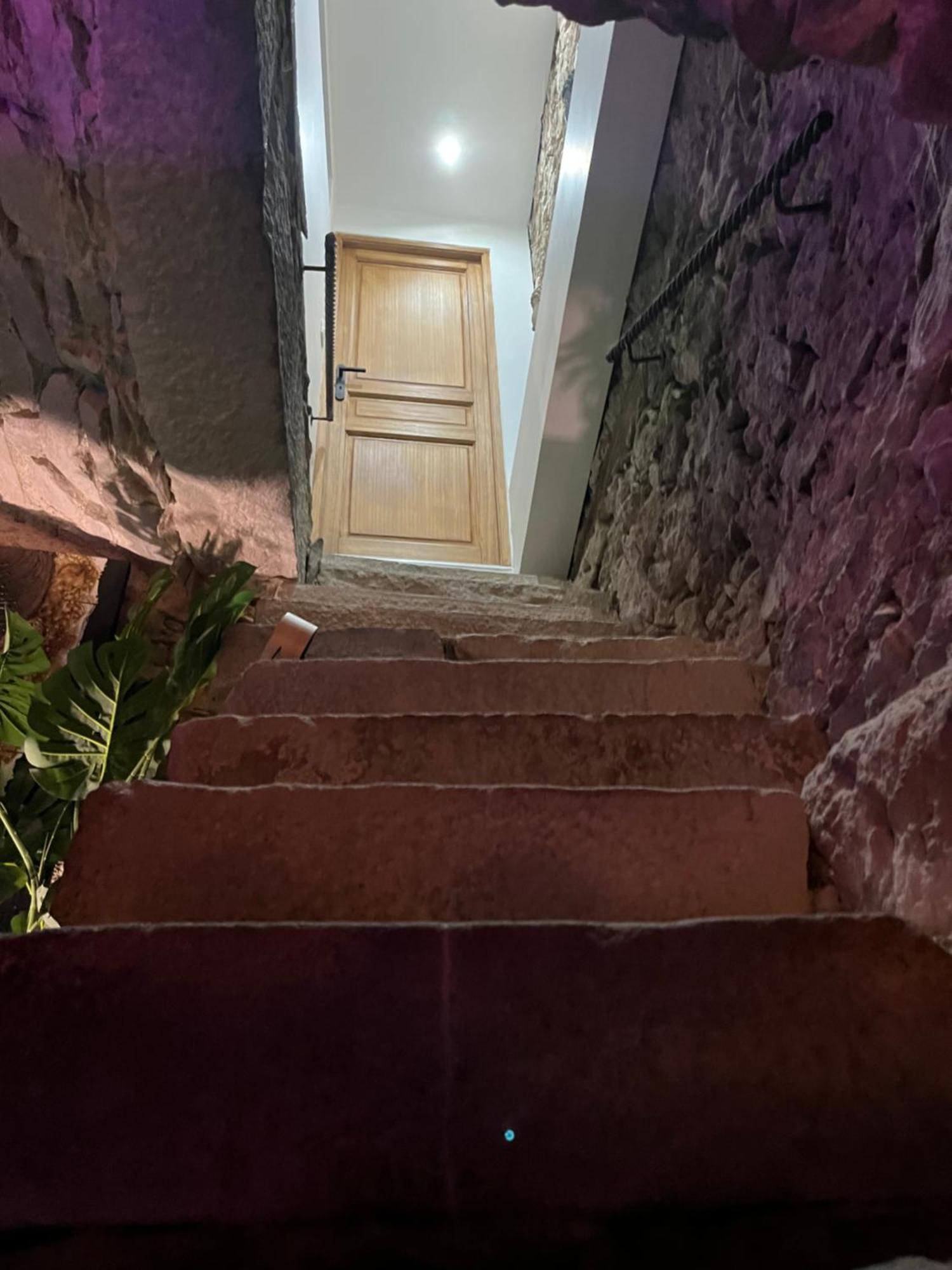 La Voute Du Pilat & Options Spa, Massage Сен-Шамон Екстериор снимка